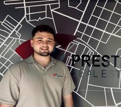 Jayden Nel, estate agent